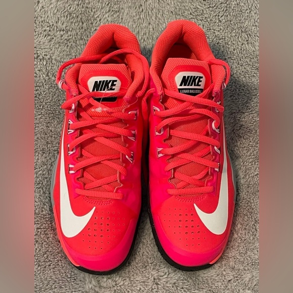 NWT NIKE Lunar Ballistic Hyper Punch White Silver Woman’s 7 Athletic Shoes - Picture 1 of 12